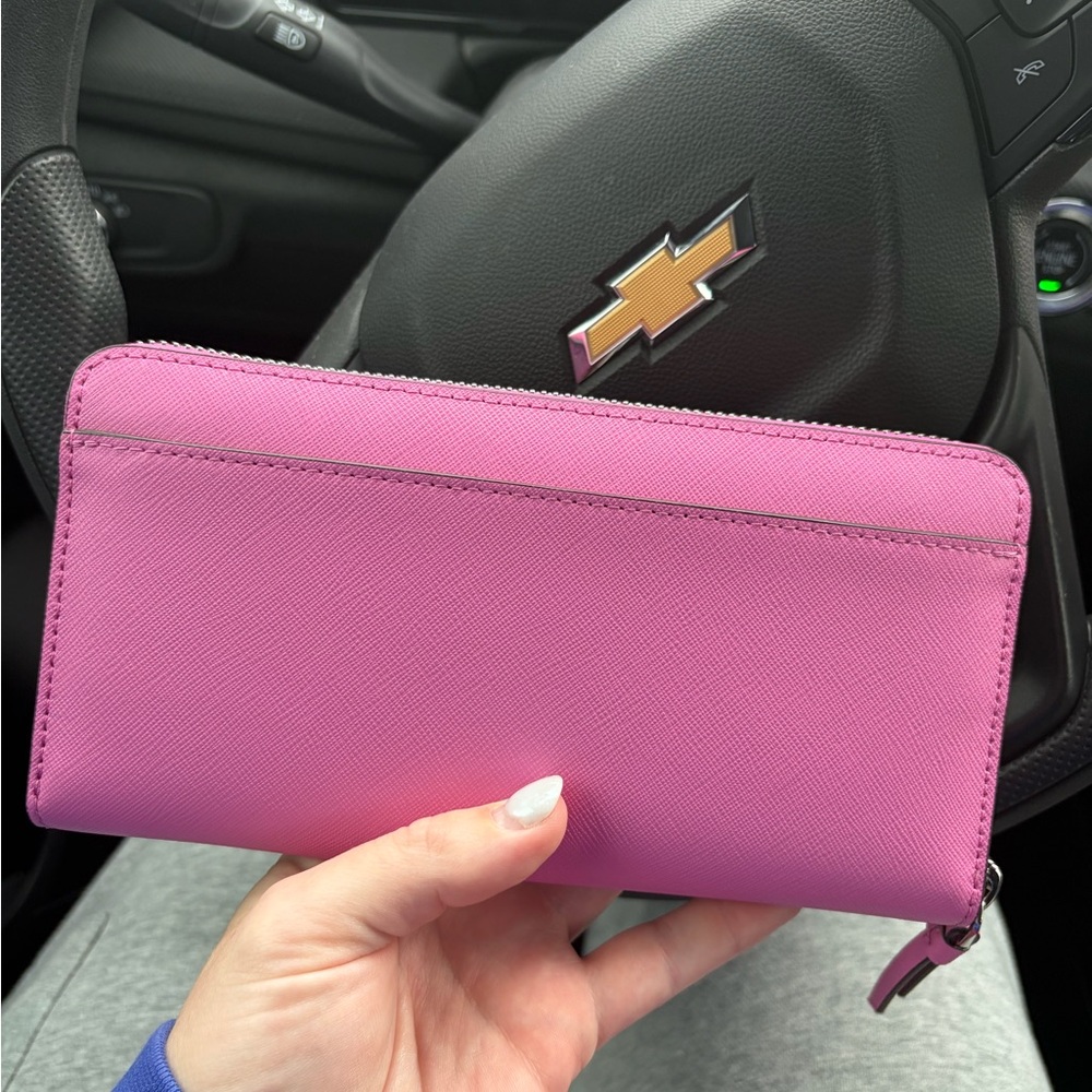 Kate Spade Vibrant Pink Wallet - Picture 2 of 6